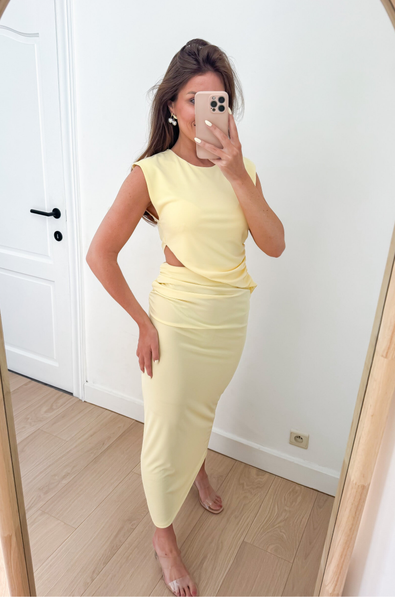 Butter Elegant Open Side Dress — S